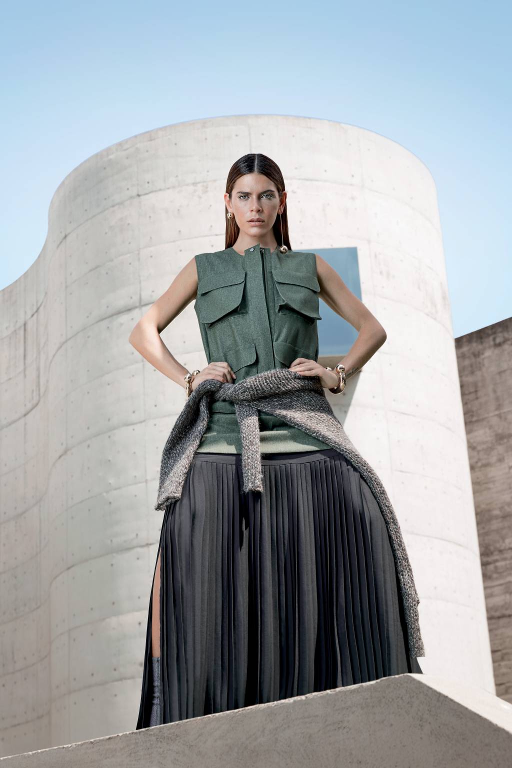 Mariana Goldfarb mostra como usar peças oversized