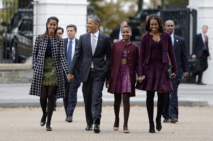 Michelle resgata foto histórica da família para homenagear Obama