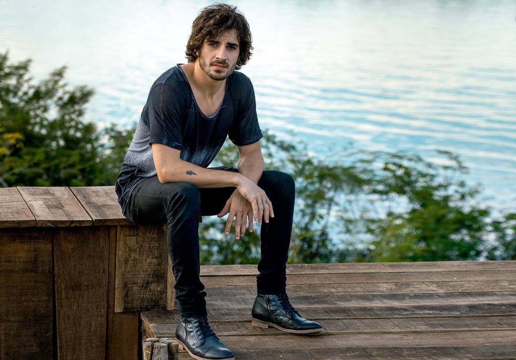 Fiuk: “não penso na pressão do horário nobre”