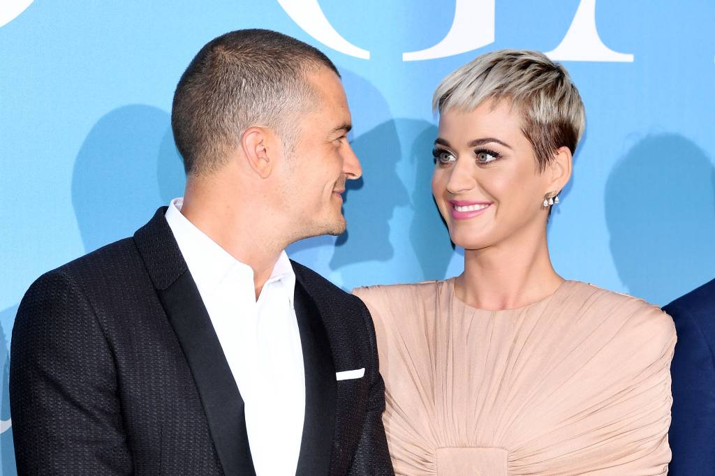 Katy Perry é pedida em casamento por Orlando Bloom no Valentine’s Day