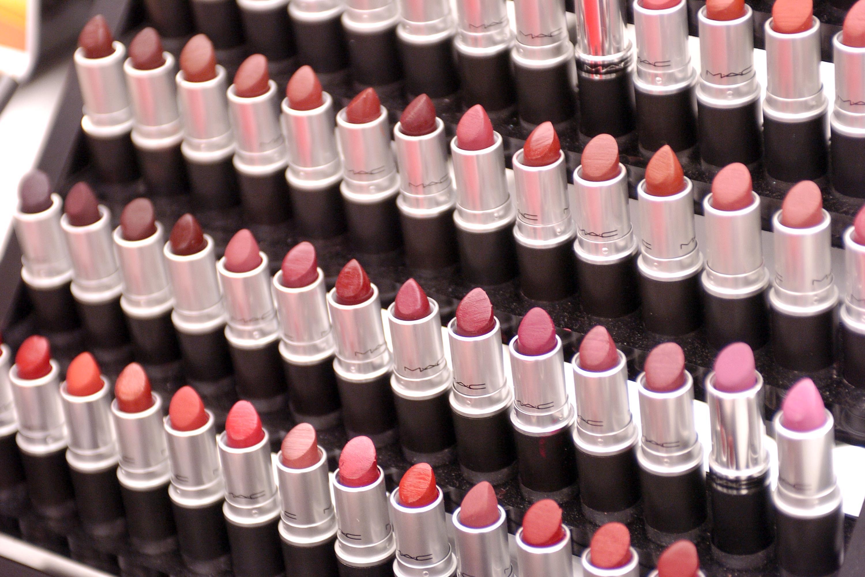 MAC vai dar até 40% de desconto em produtos selecionados na Black Friday