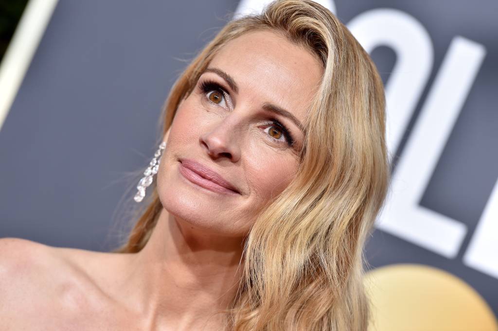 Julia Roberts cortou o cabelão e adotou um novo visual lindíssimo