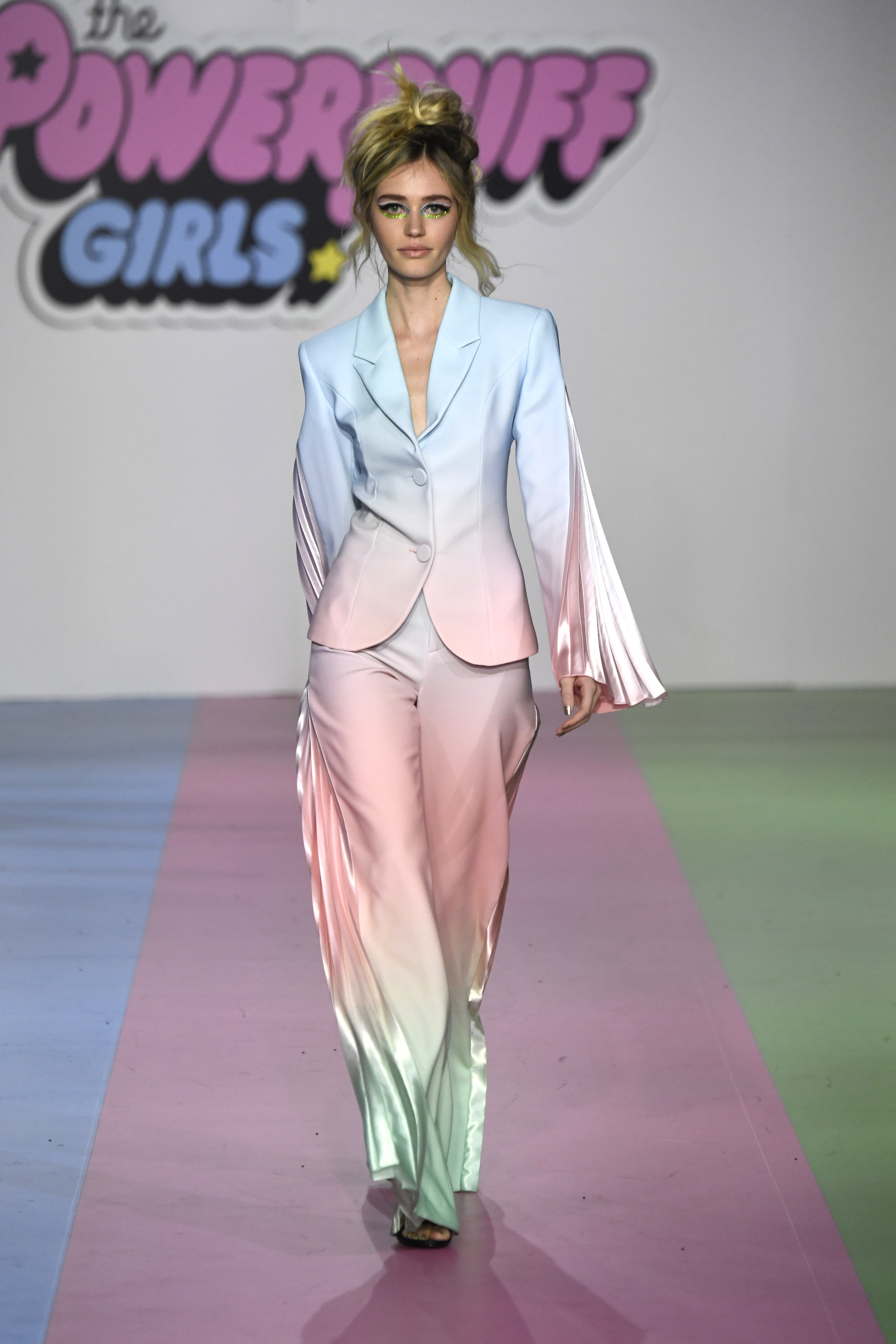 Christian Cowan x The Powerpuff Girls &ndash; Inside