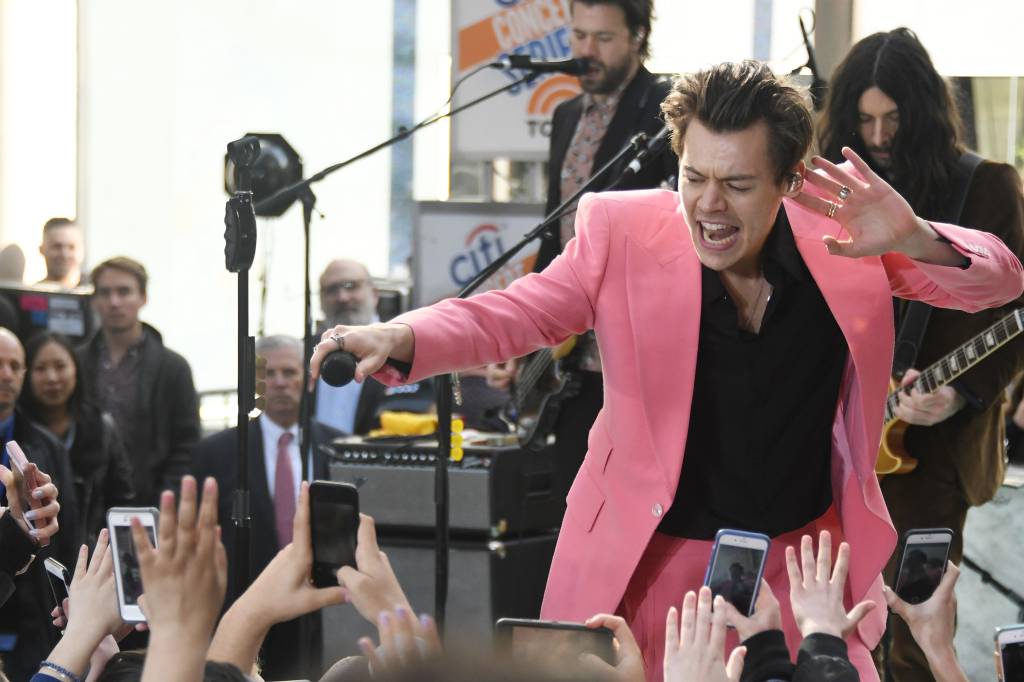 Harry Styles Performs On NBC’s “Today”