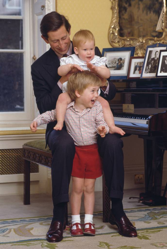 Príncipe Charles com William e Harry