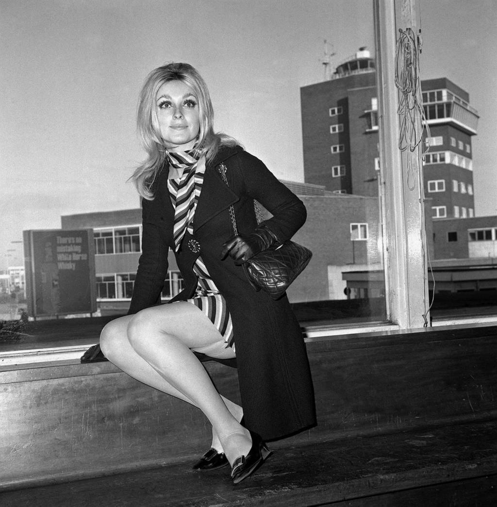 Sharon Tate Sharon Tate – Heathrow Airport – London