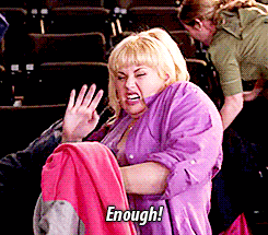 Gif da personagem Amy de Escolha Perfeita Gif da personagem Amy de Escolha Perfeita