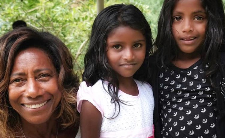 Glória Maria responde comentário desnecessário sobre o cabelo das filhas