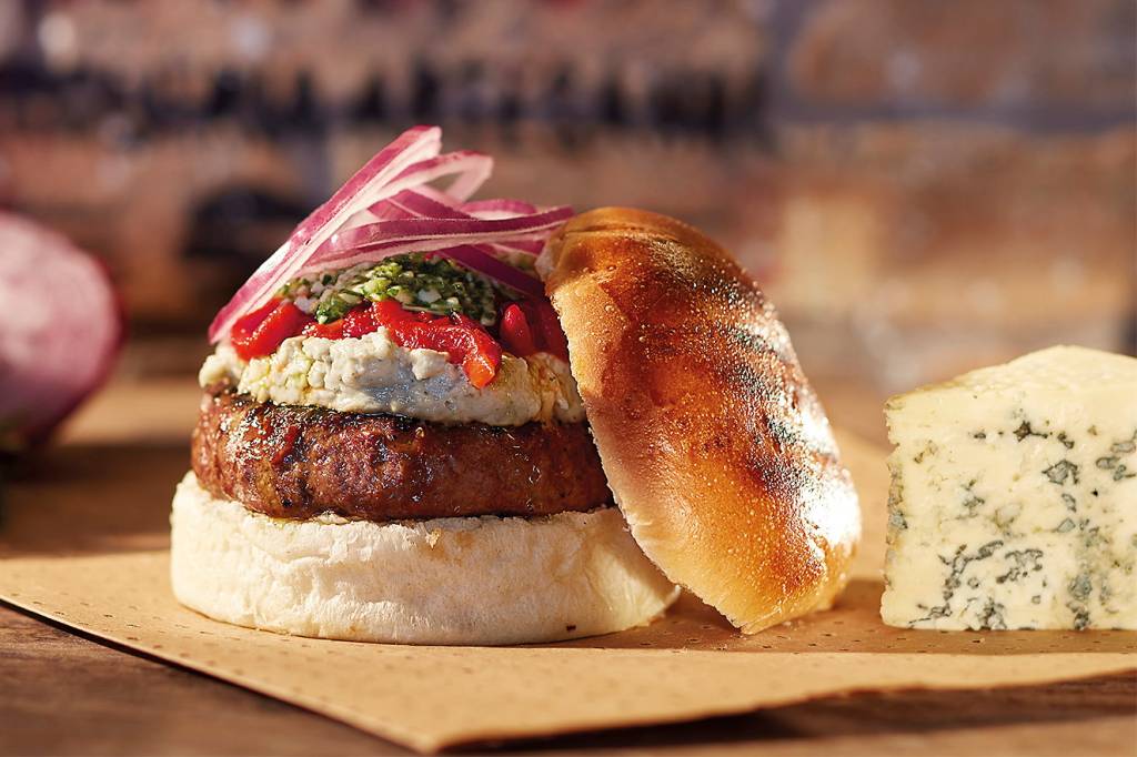 Além do pão+carne: 5 receitas de hambúrguer para preparar em casa