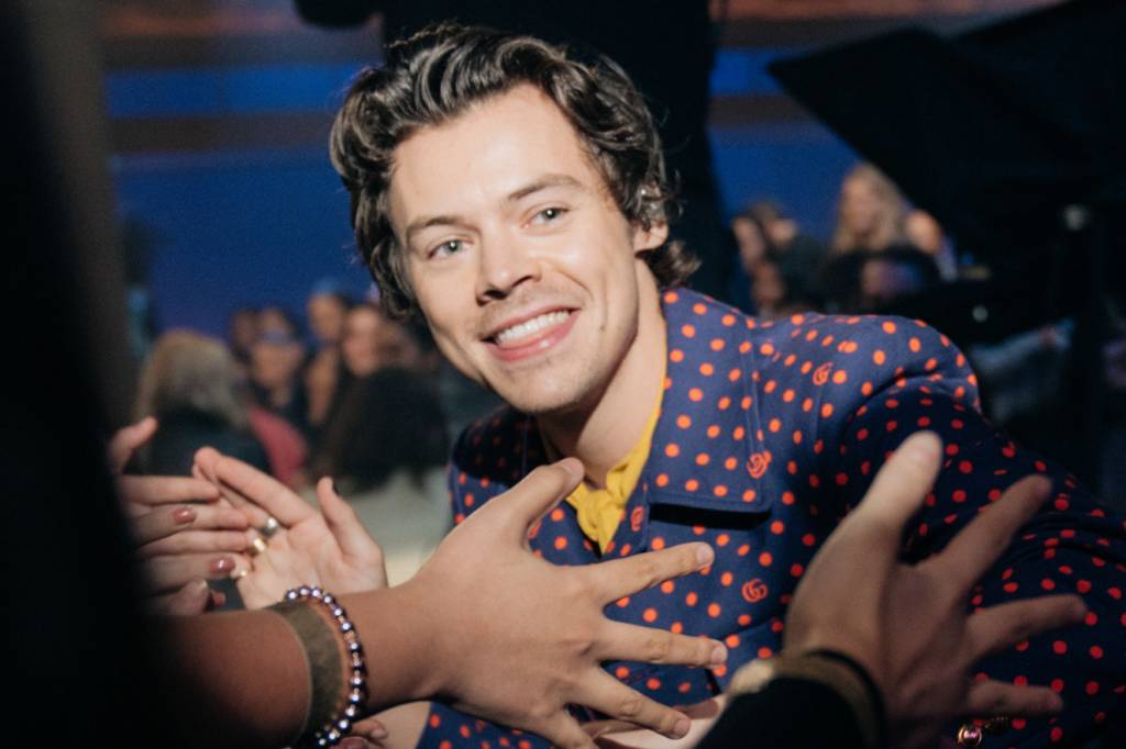 Harry Styles fez um cover da Lizzo e agora só quero ouvir isso