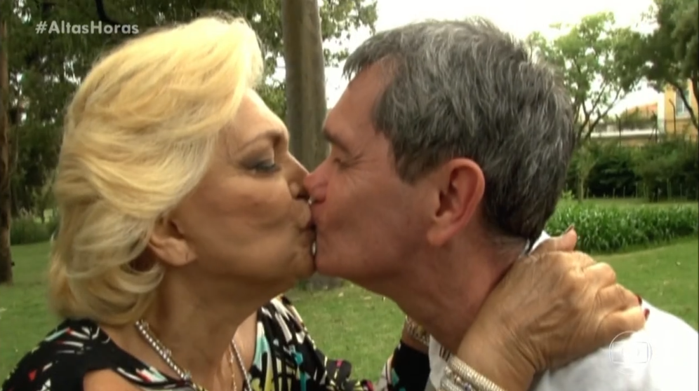 Hebe Camargo recebe homenagem de Serginho Groisman em ‘Altas Horas’