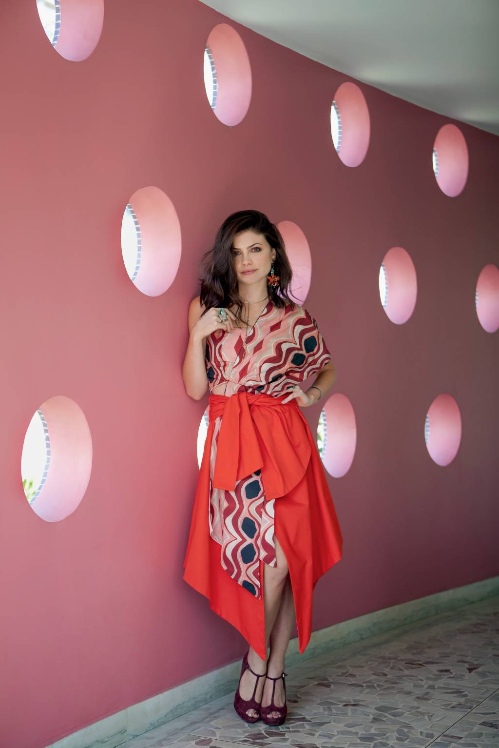 Conheça a casa da designer de joias Mariah Rovery