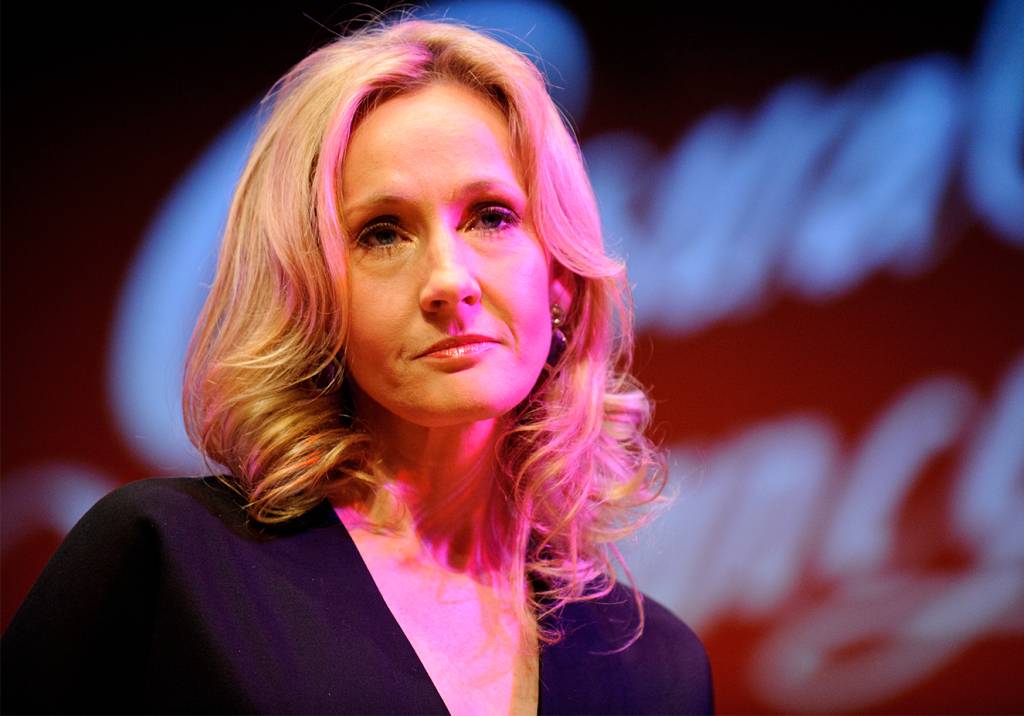 Atores reagem negativamente a comentários transfóbicos de J.K. Rowling