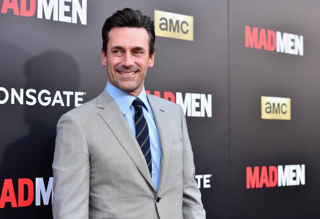 Jon Hamm fará participação especial em “Bob Esponja” com personagem inspirado em “Mad Men”