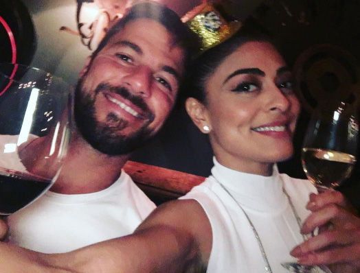Juliana Paes deixou as sobrancelhas bem marcadas e caprichou no delineador gatinho Juliana Paes deixou as sobrancelhas bem marcadas e caprichou no delineador gatinho