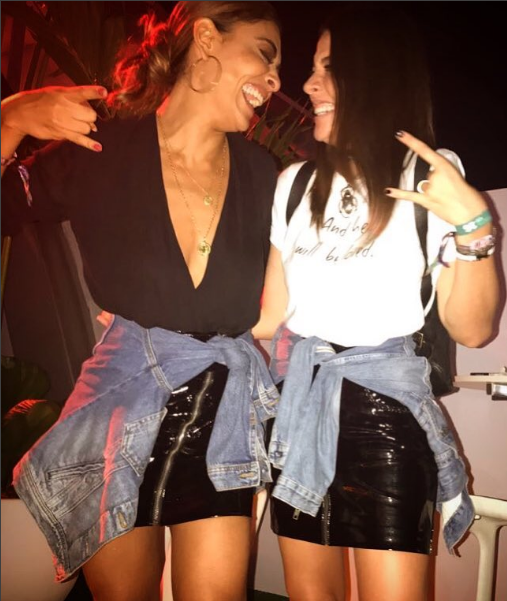 Juliana Paes e Luma Costa usam saias iguais no Rock in Rio