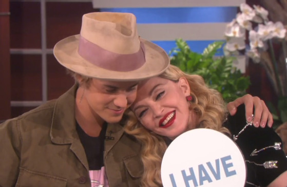 Justin Bieber e Madonna brincam de &ldquo;Eu Nunca&rdquo;