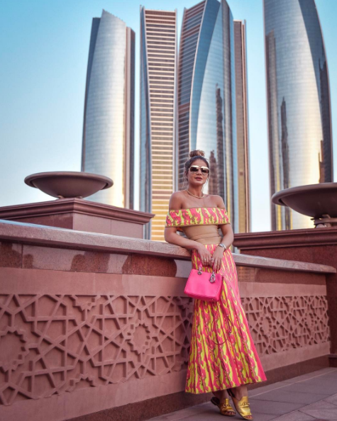 Os looks incríveis de Thássia Naves em viagem a Abu Dhabi e Dubai