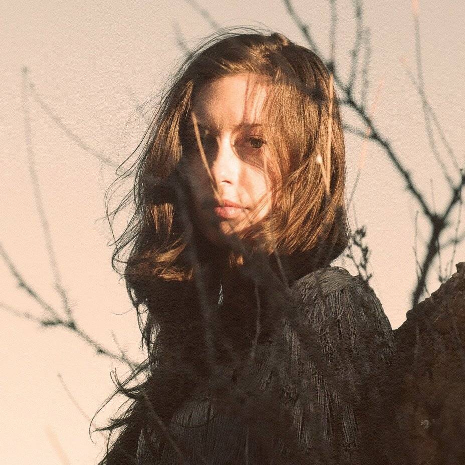 O estilo de Lera Lynn, a cantora por trás da trilha sonora de True Detective