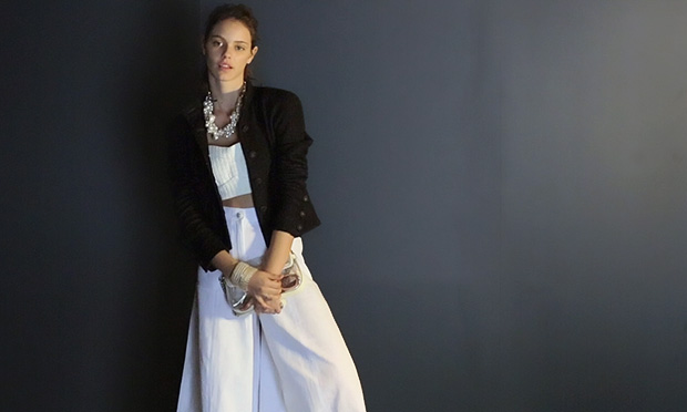 The Little Black Jacket: exposição apresenta inúmeras ideias de looks com uma mesma peça