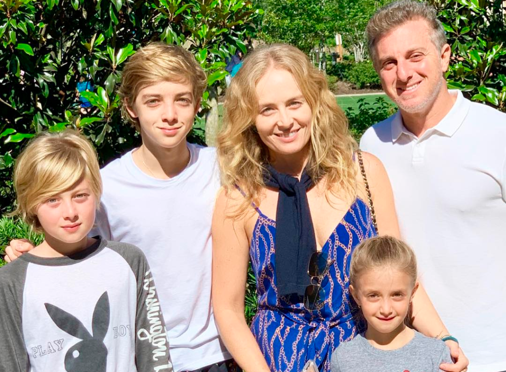 Após acidente, filho de Luciano Huck volta a fazer wakeboard