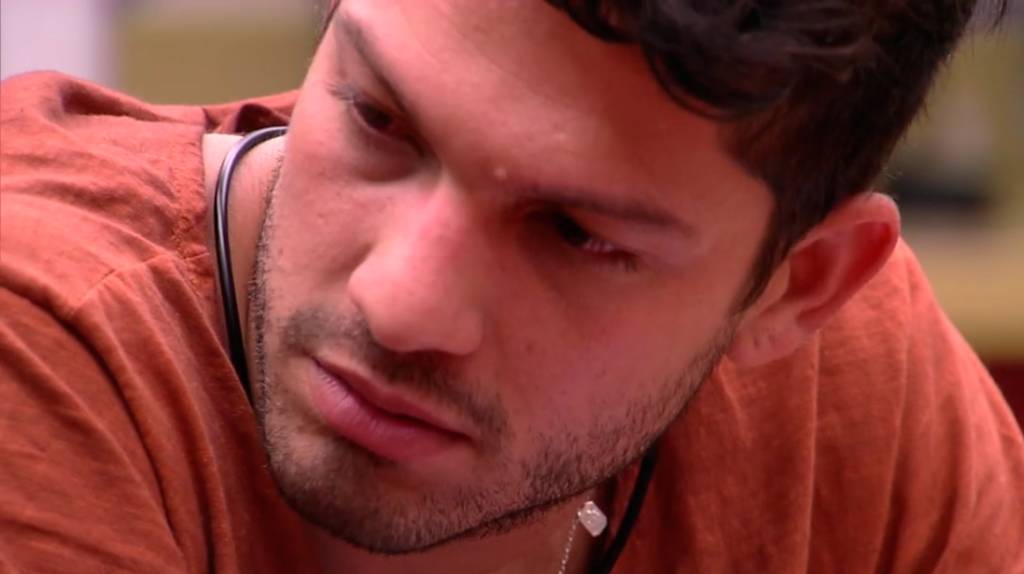 Luiz Felipe gostaria de “bater” em Ieda e assume ter agredido ex