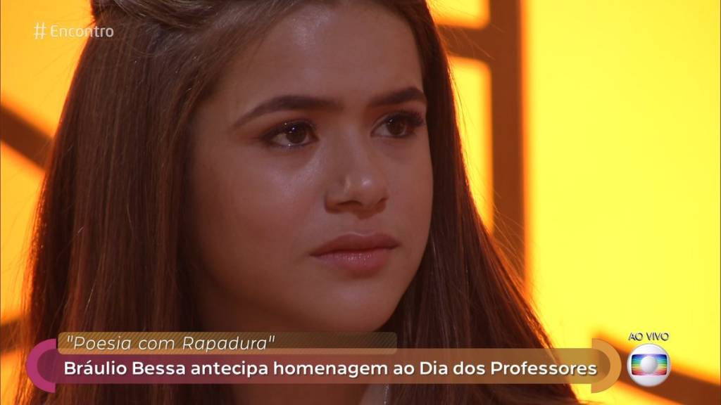 Princesa da TV, Maisa chora com poesia aos professores no ‘Encontro’