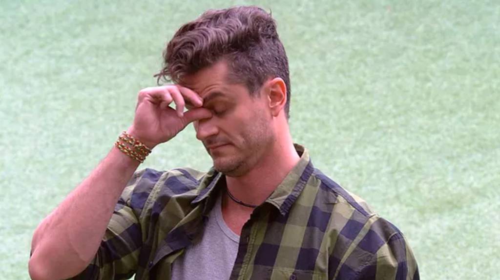 Marcos vence a prova do anjo e promete imunizar Emilly