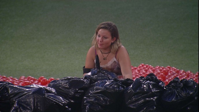 Maria Claudia especula e ‘acerta’ show da final do BBB16