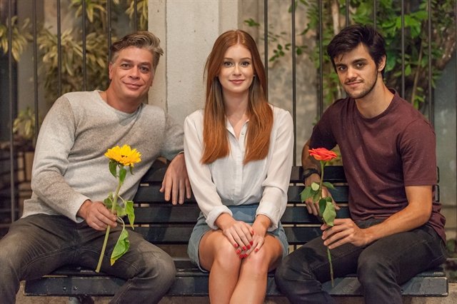 Marina Ruy Barbosa comenta sucesso de Eliza: ‘’É muito fácil se deslumbrar’’