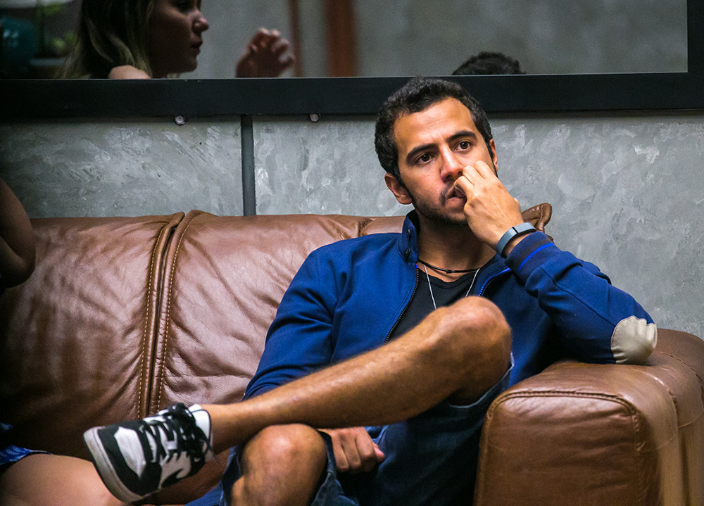 Matheus confessa que transou sem camisinha com Cacau, mas avisa: ‘Sou contra’