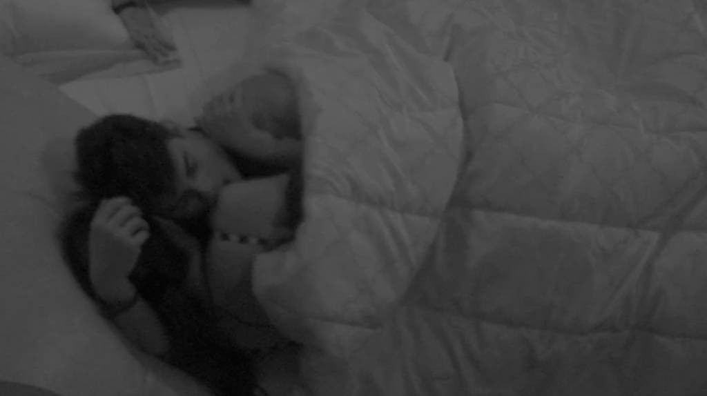 mayara-e-antonio-no-edredon-bbb17 mayara-e-antonio-no-edredon-bbb17