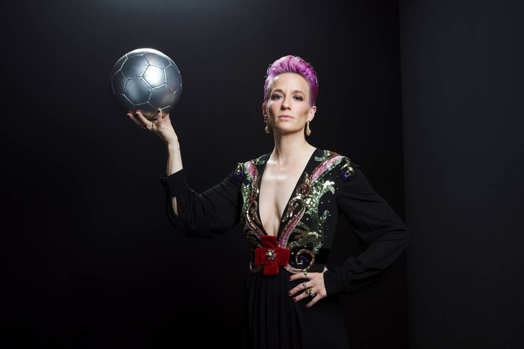 Ícone! Meghan Rapinoe é eleita a melhor jogadora do mundo pela Fifa