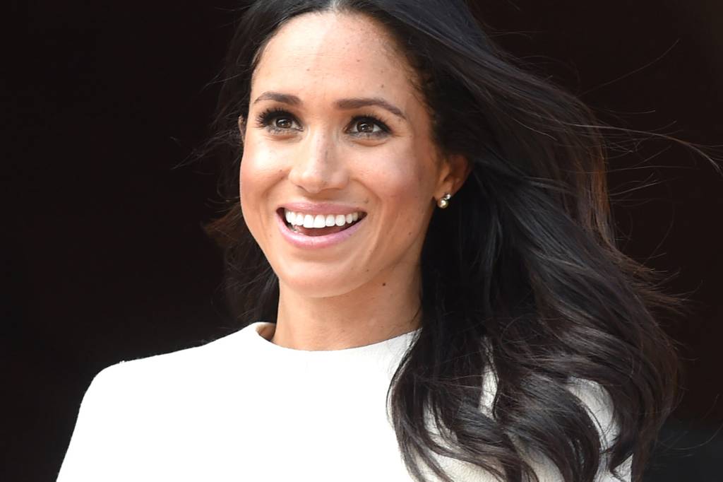 Meghan Markle finalmente usou um look colorido e apenas maravilhoso