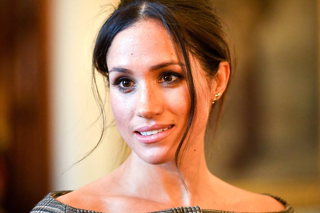 Harry dá presente especial para festa luxuosa de 40 anos de Meghan Markle
