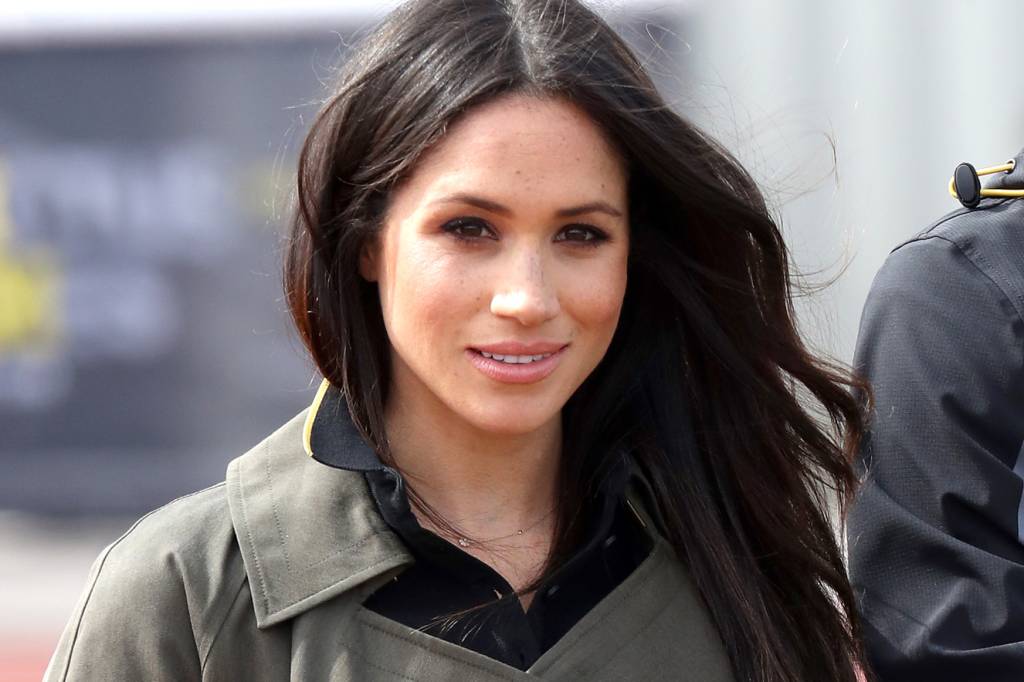 Com look estiloso, Meghan Markle dá melhor resposta para fofocas maldosas