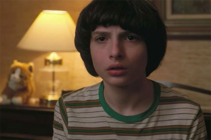 mike-vecc82-eleven-em-stranger-things-1