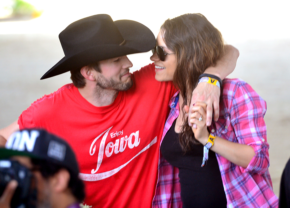 Mila Kunis dá à luz sua primeira filha com Ashton Kutcher