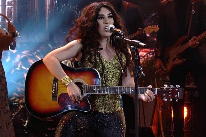 Naiara Azevedo “pisou” em Boninho durante o “Show Dos Famosos”