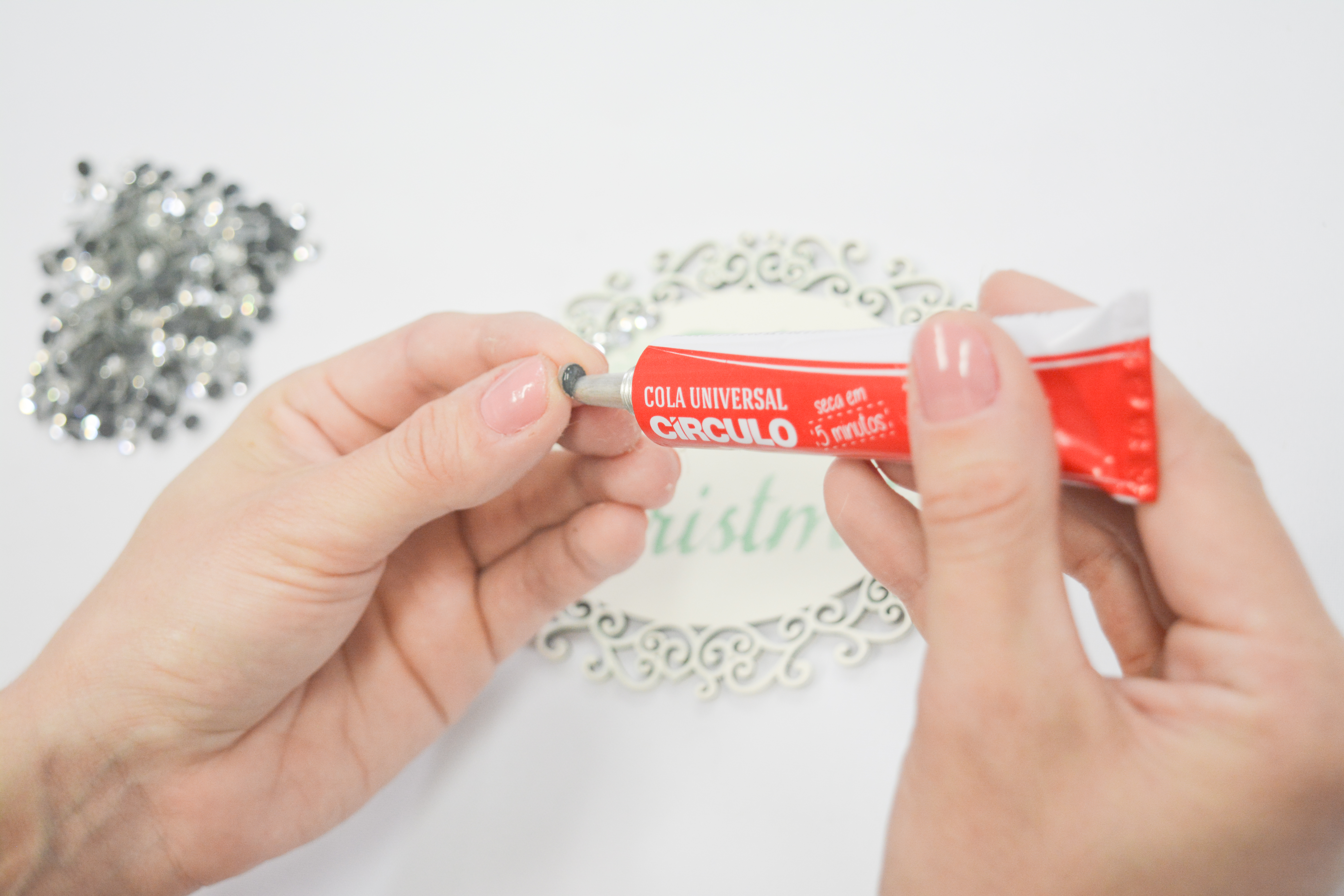 nc2b008-colar-strass-na-placa-de-mdf