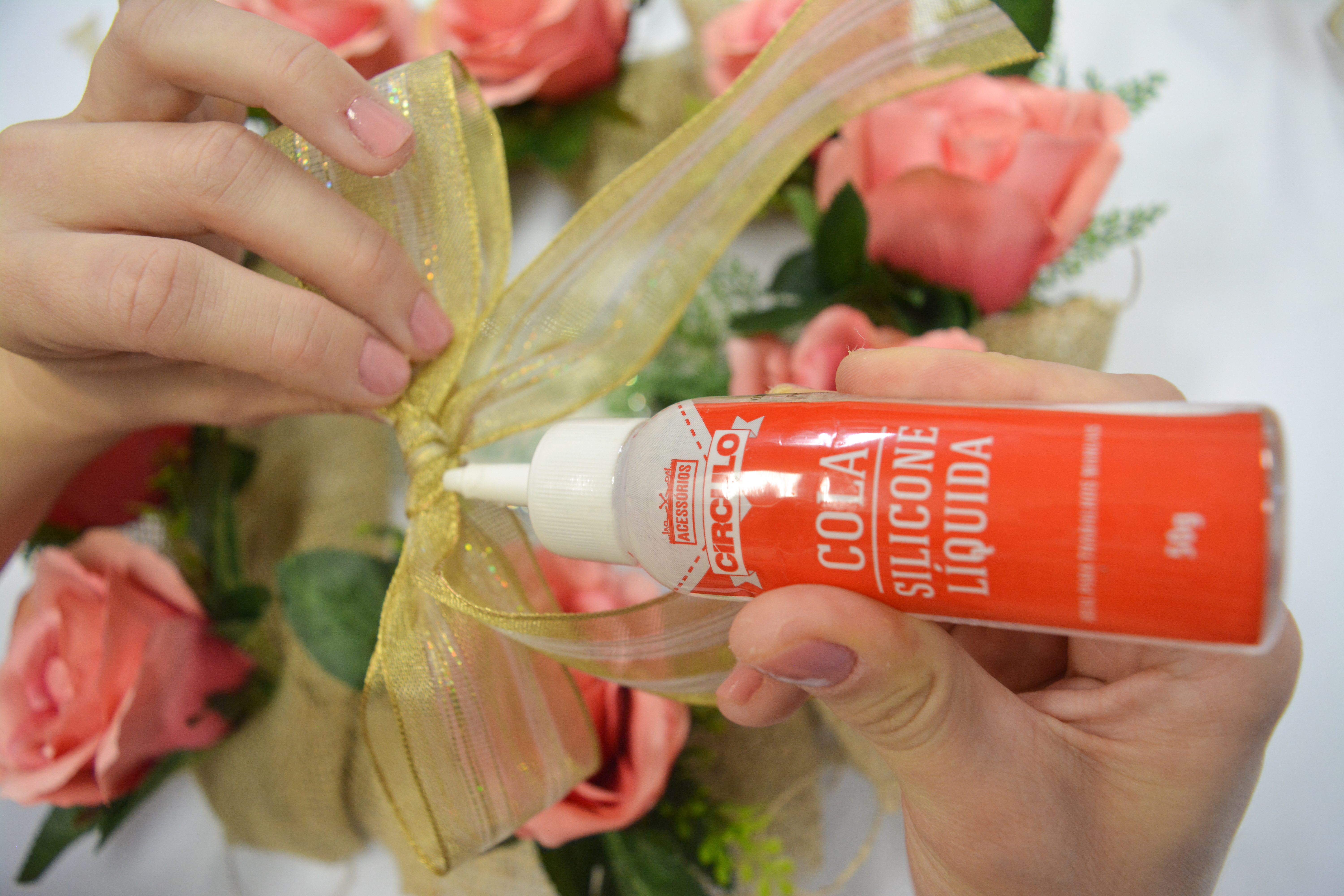 nc2b017-colar-preenchendo-os-entremeios