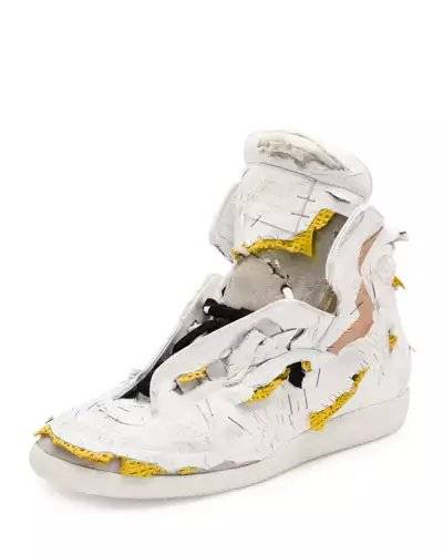 Tênis destruído da Margiela é vendido por mais de mil dólares