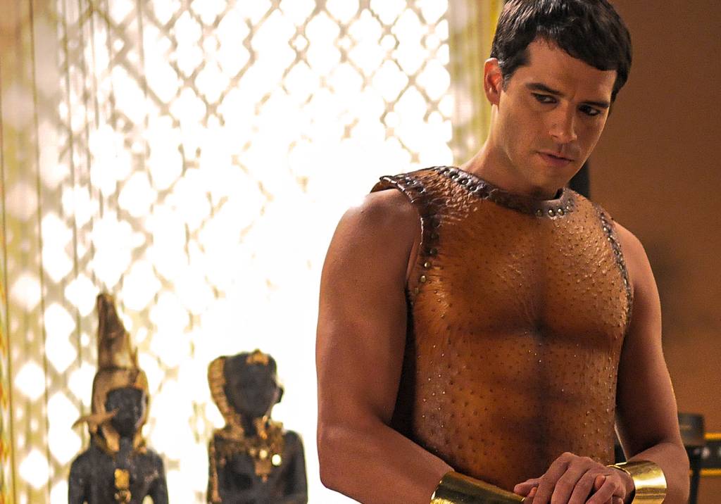 Vídeo:  Moisés encontra os verdadeiros pais e Drica Moraes volta para a TV