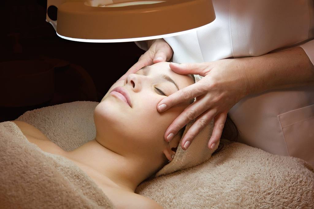 Peeling de fenol: como funciona e quais os riscos?