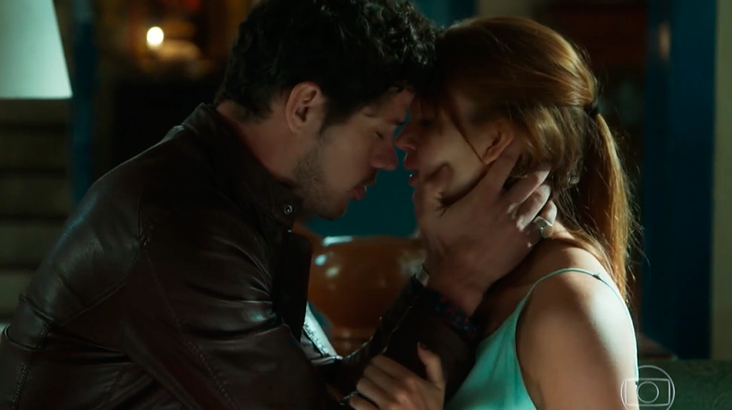 Dispensada por Gabriel, Luz cogita ficar com Júnior em ‘O Sétimo Guardião’