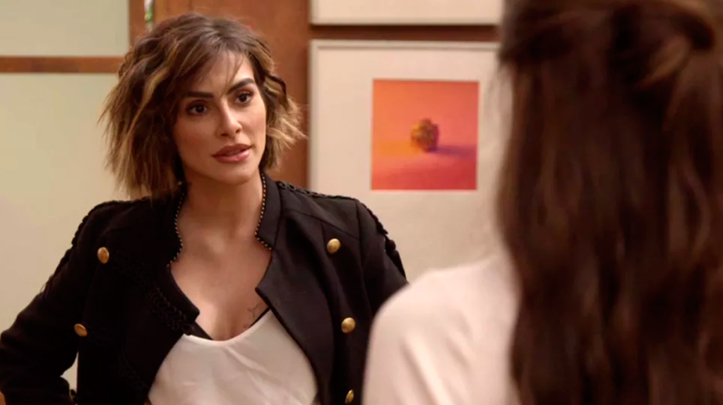 Betina surta de vez e sabota bebida de Marocas em ‘O Tempo Não Para’