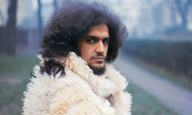 Reveja momentos marcantes da vida do cantor e compositor baiano Caetano Veloso