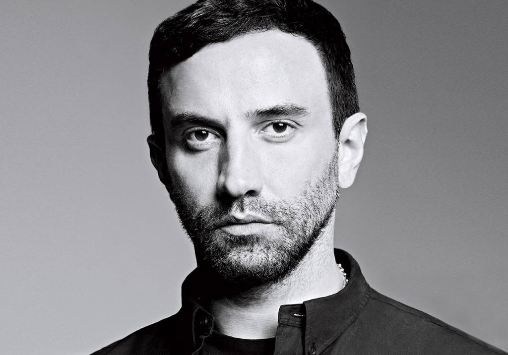 Riccardo Tisci, da Givenchy: “Resolvi usar o meu poder para fazer as pessoas pensarem”