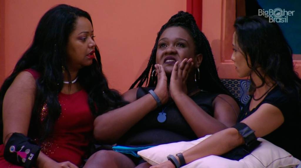 Emparedados do BBB17 estão calmos e Roberta está DESESPERADA