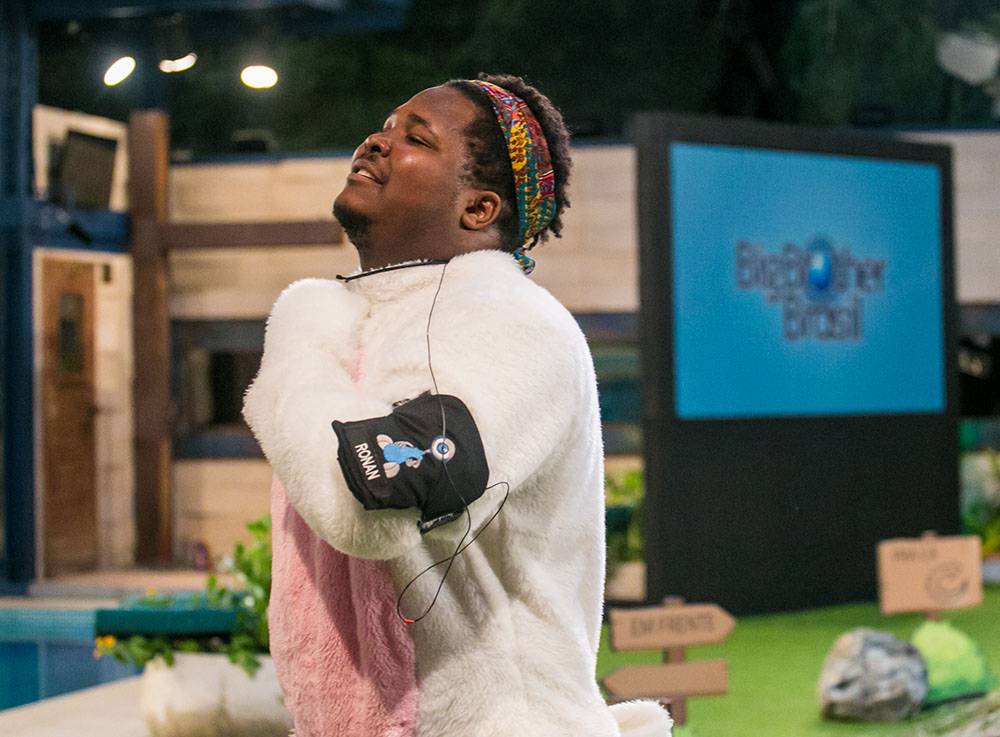 Fora do BBB, Ronan nega assédio em Munik: ‘Investida é mais bonito’